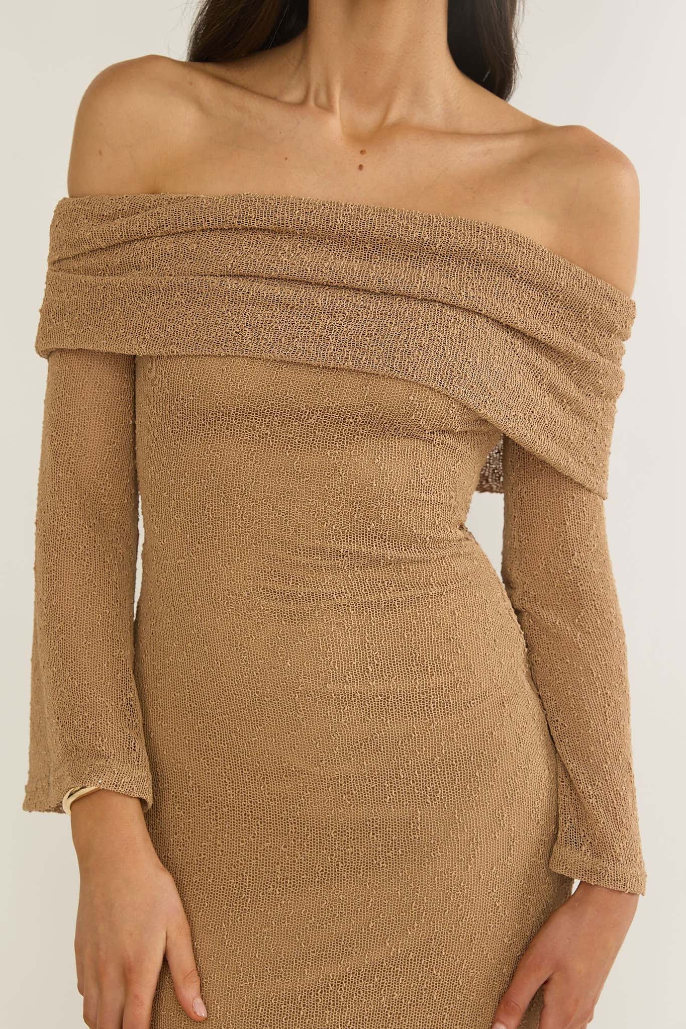 Alivya Off-Shoulder Knit Maxi Dress Mocha - Image 3