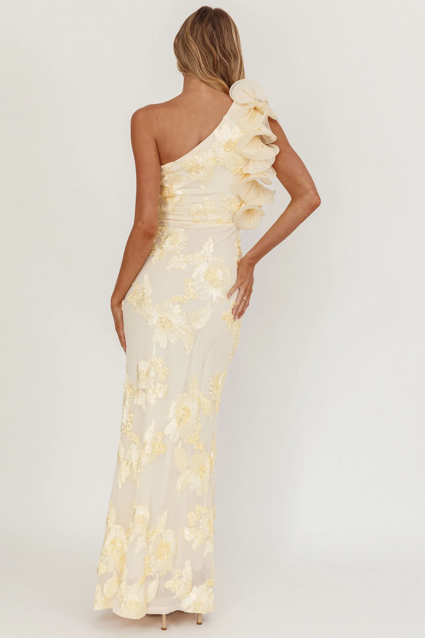 Deanna One-Shoulder Ruffle Maxi Dress Floral Texture Yellow - Image 2