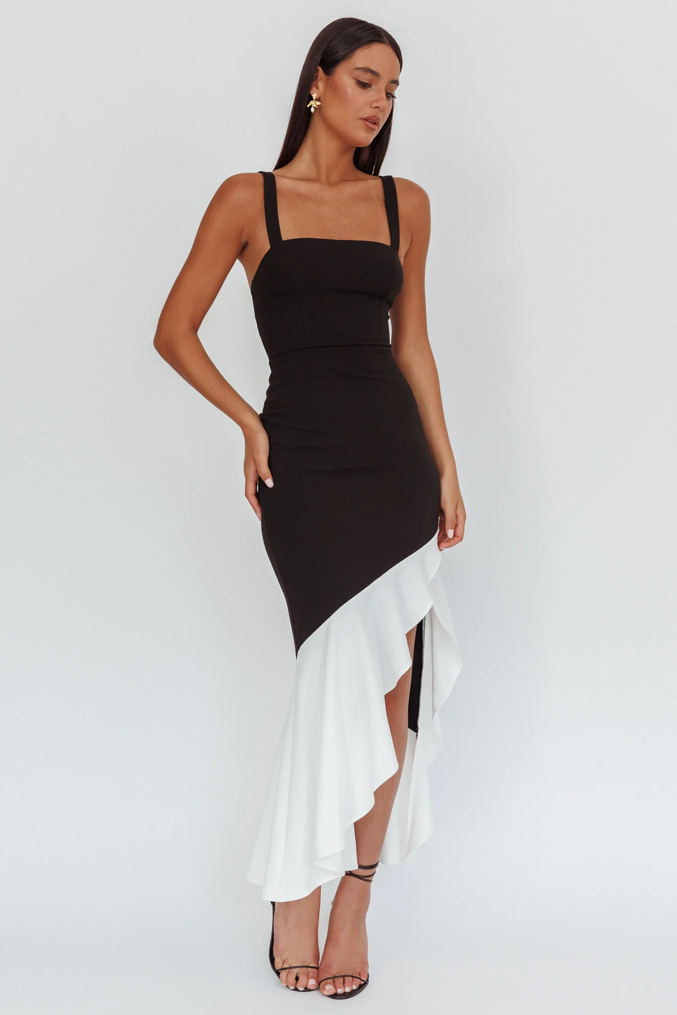 Delighted Asymmetric Hem Maxi Dress Contrast Black - Image 5