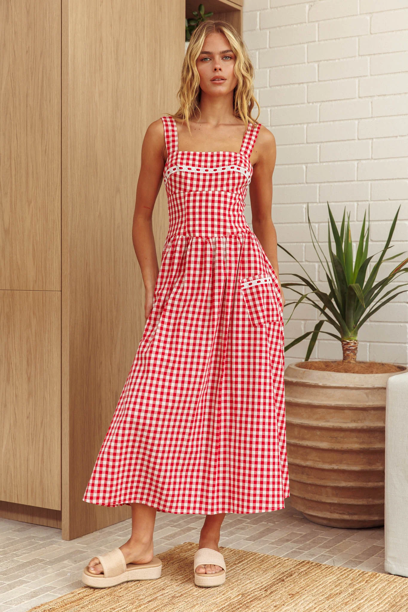 Elderflower Front Pocket Maxi Dress Gingham Red - Image 5