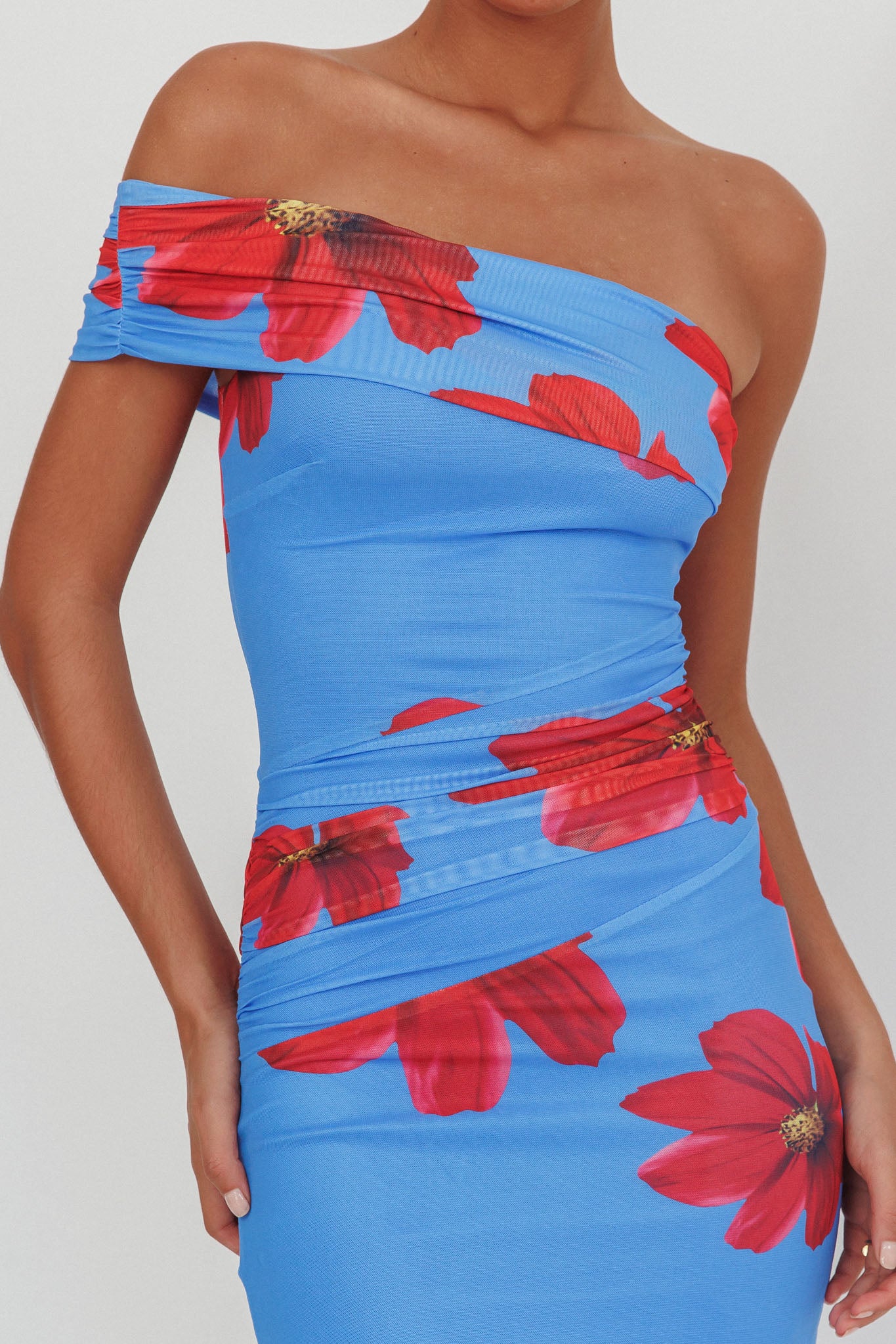 Gala One-Shoulder Maxi Dress Floral Blue - Image 3