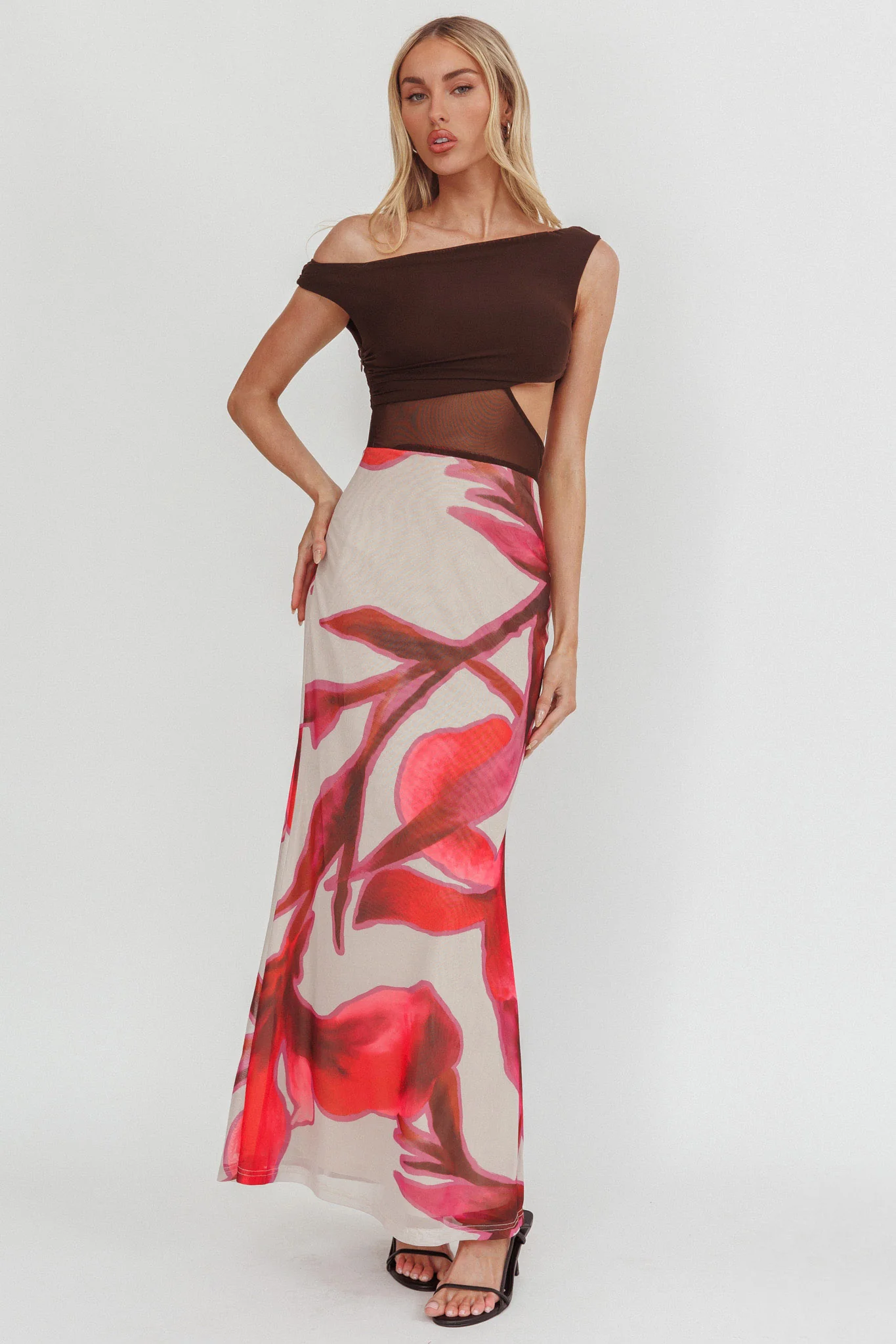 In Blooms Mesh Bodice Maxi Dress Print Chocolate - Image 5