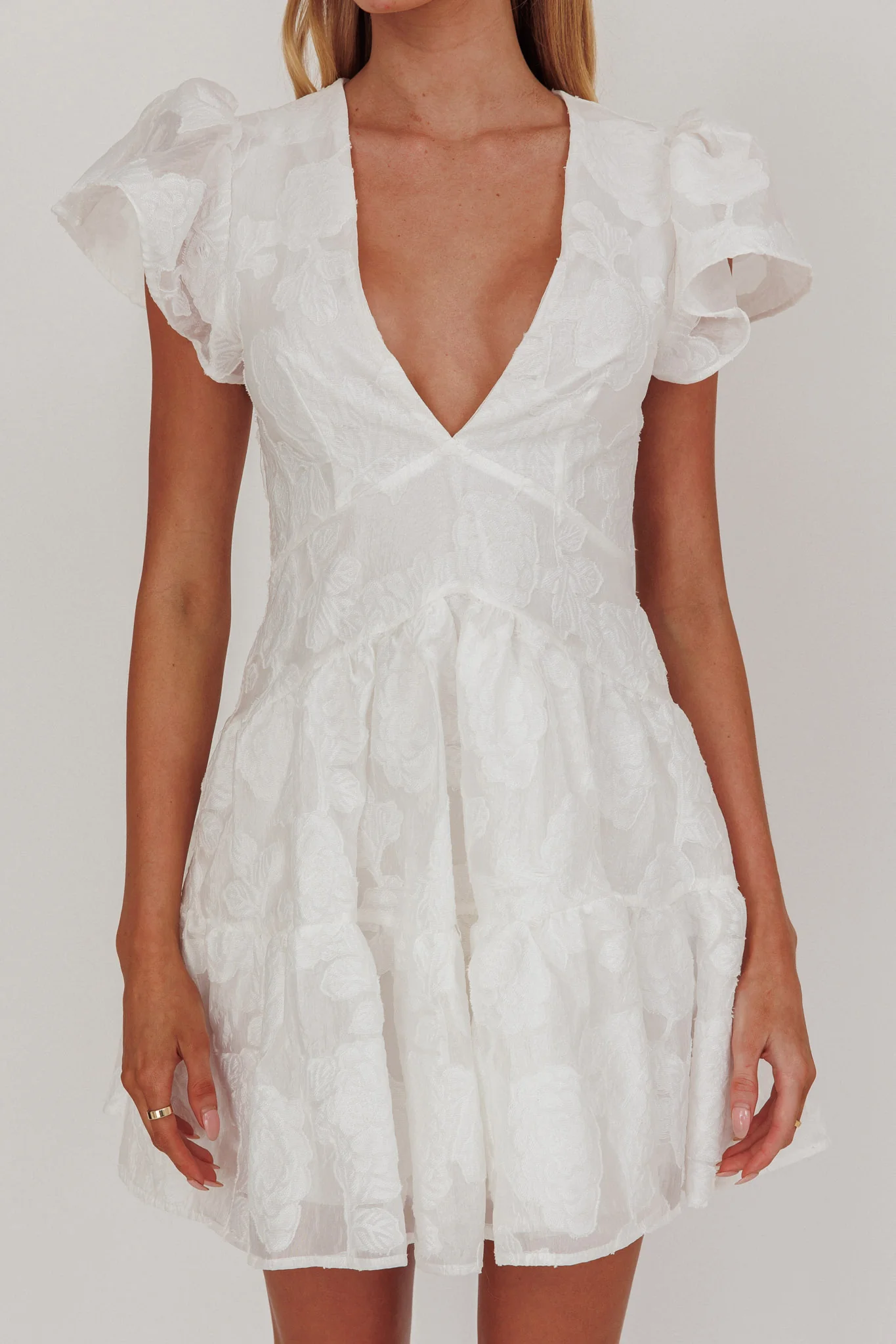 Irenna Ruffle Sleeve V-Neck Mini Dress Textured White - Image 3