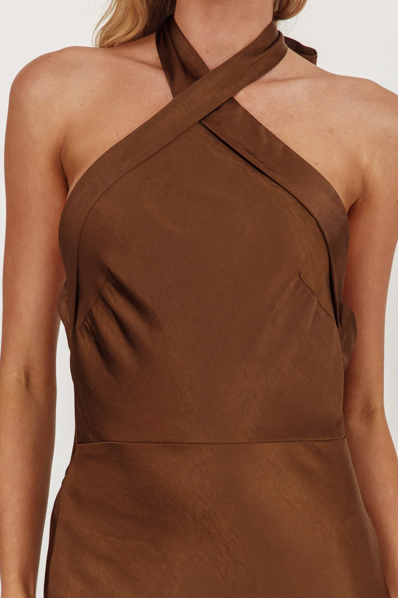 Italia Azure Crossover Halterneck Maxi Dress Chocolate - Image 3