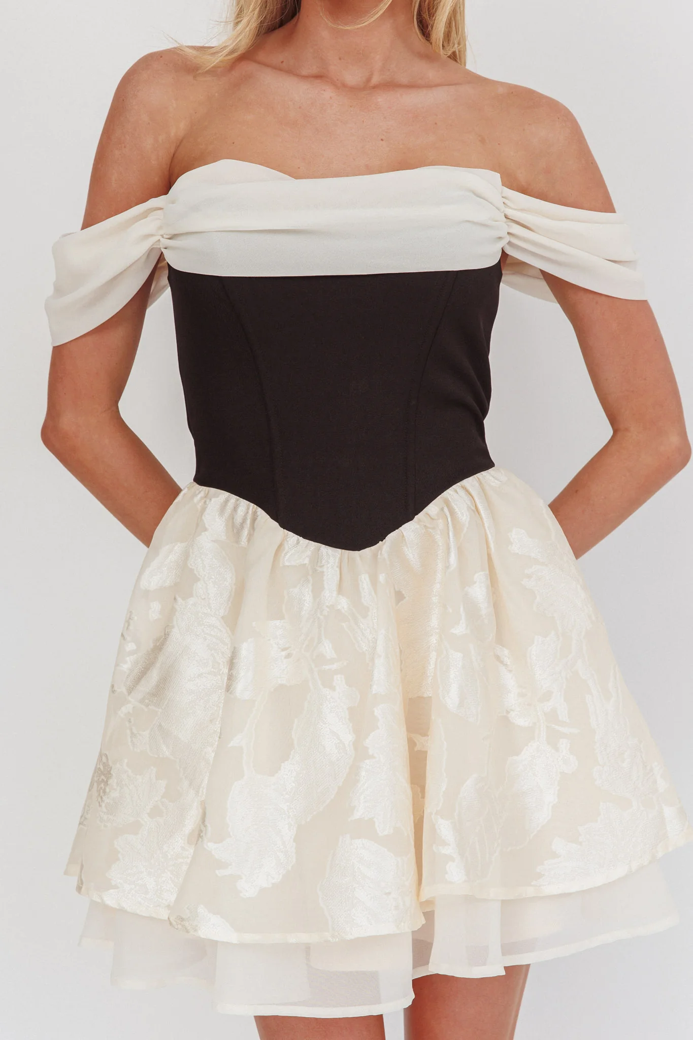 Lusting Off Shoulder Mini Dress Black/Cream - Image 3