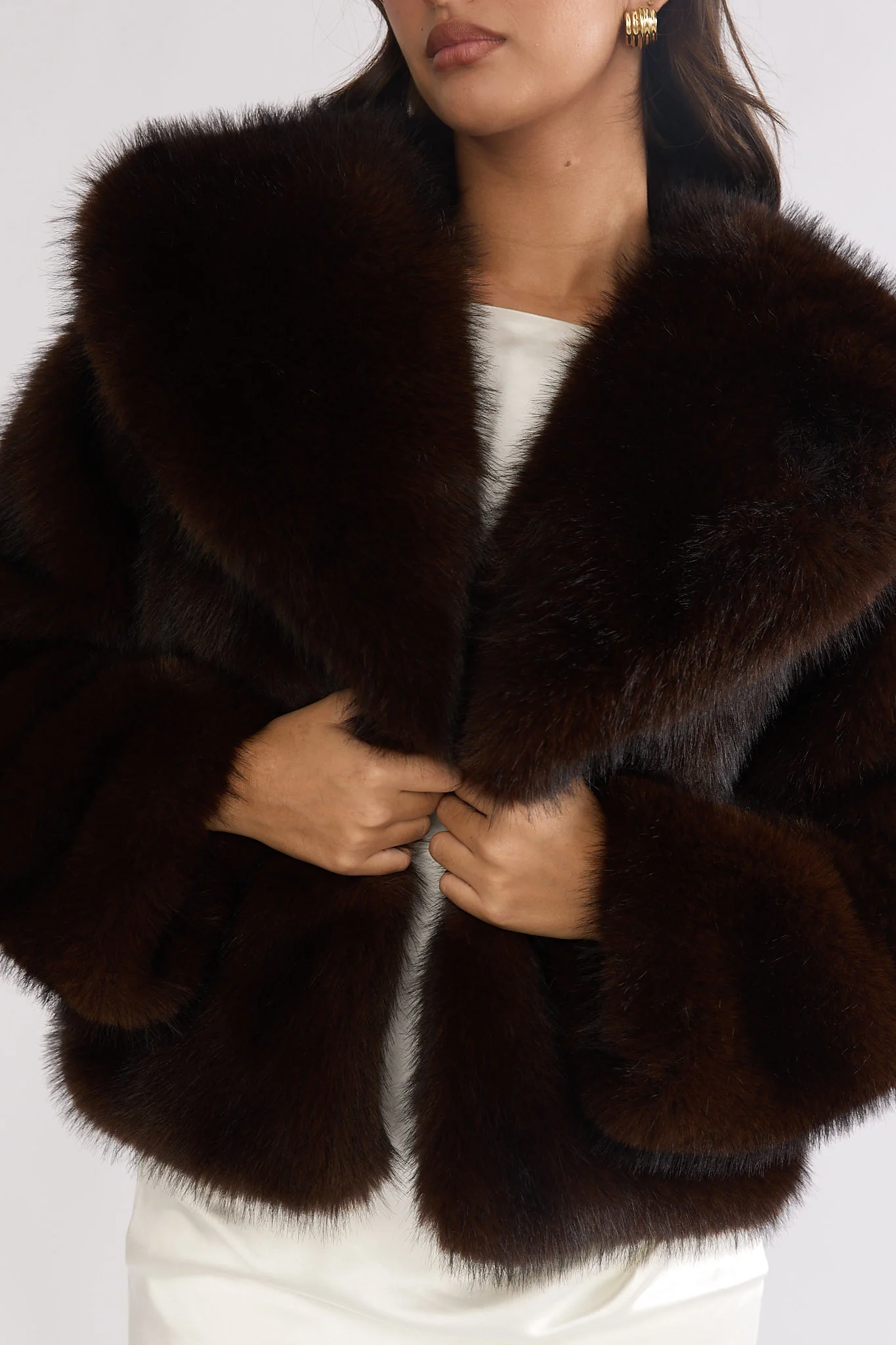 Marella Oversized Lapel Faux Fur Jacket Coffee - Image 4