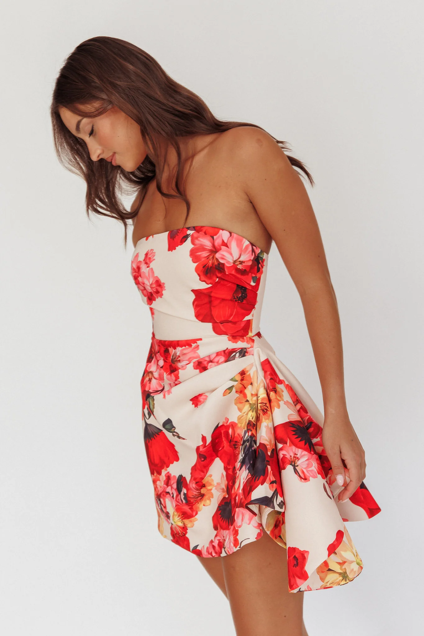 Minnesota Strapless Mini Dress Floral Red - Image 2