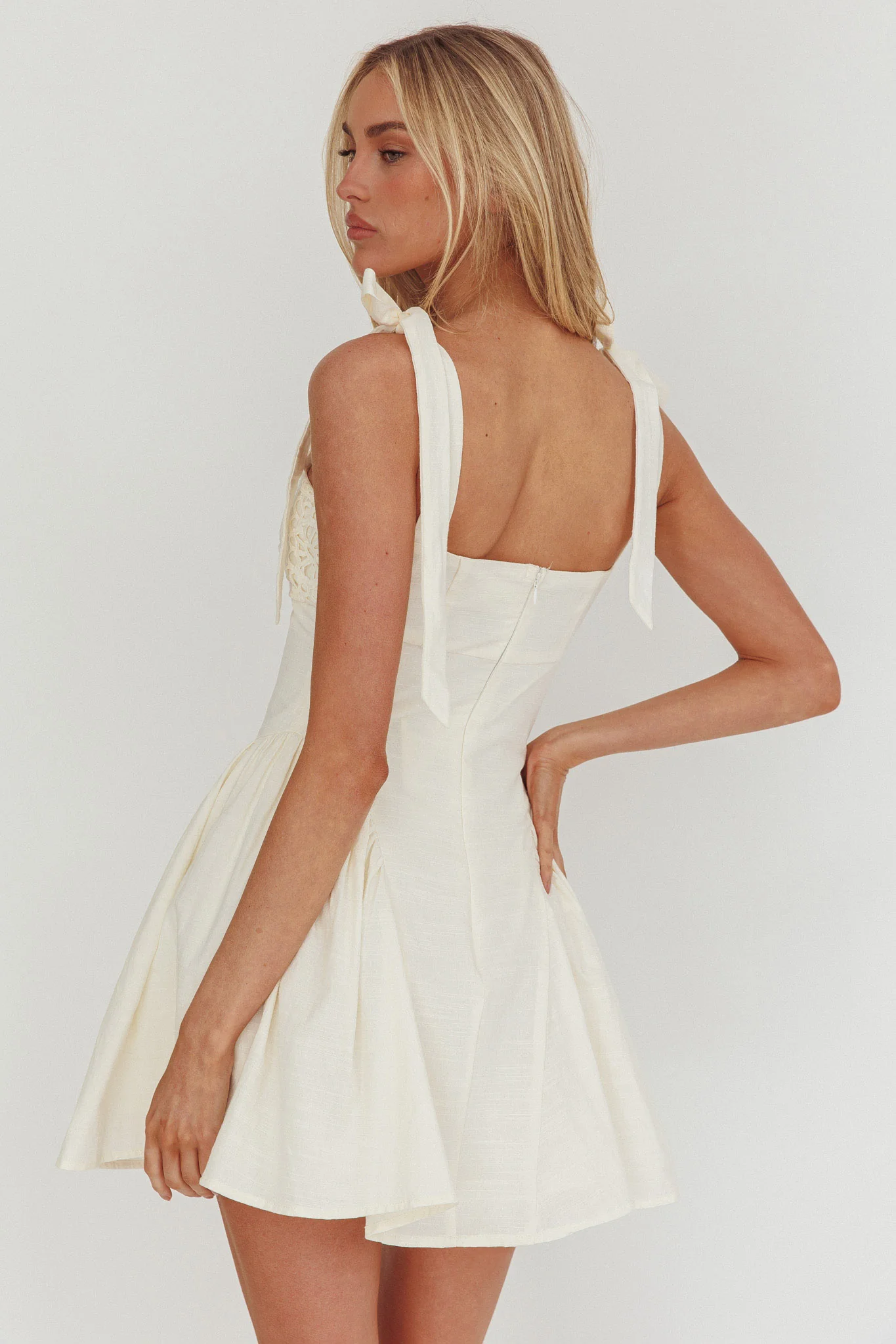 Morgana Tied Shoulder Applique Mini Dress White - Image 2