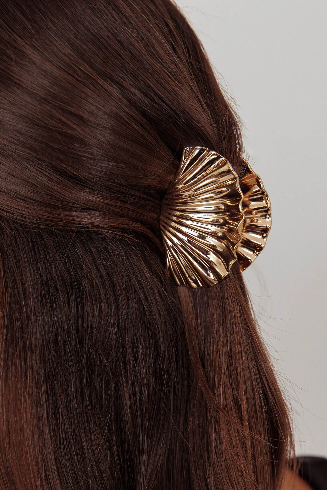 Palm Beach Shell Clip Gold - Image 3