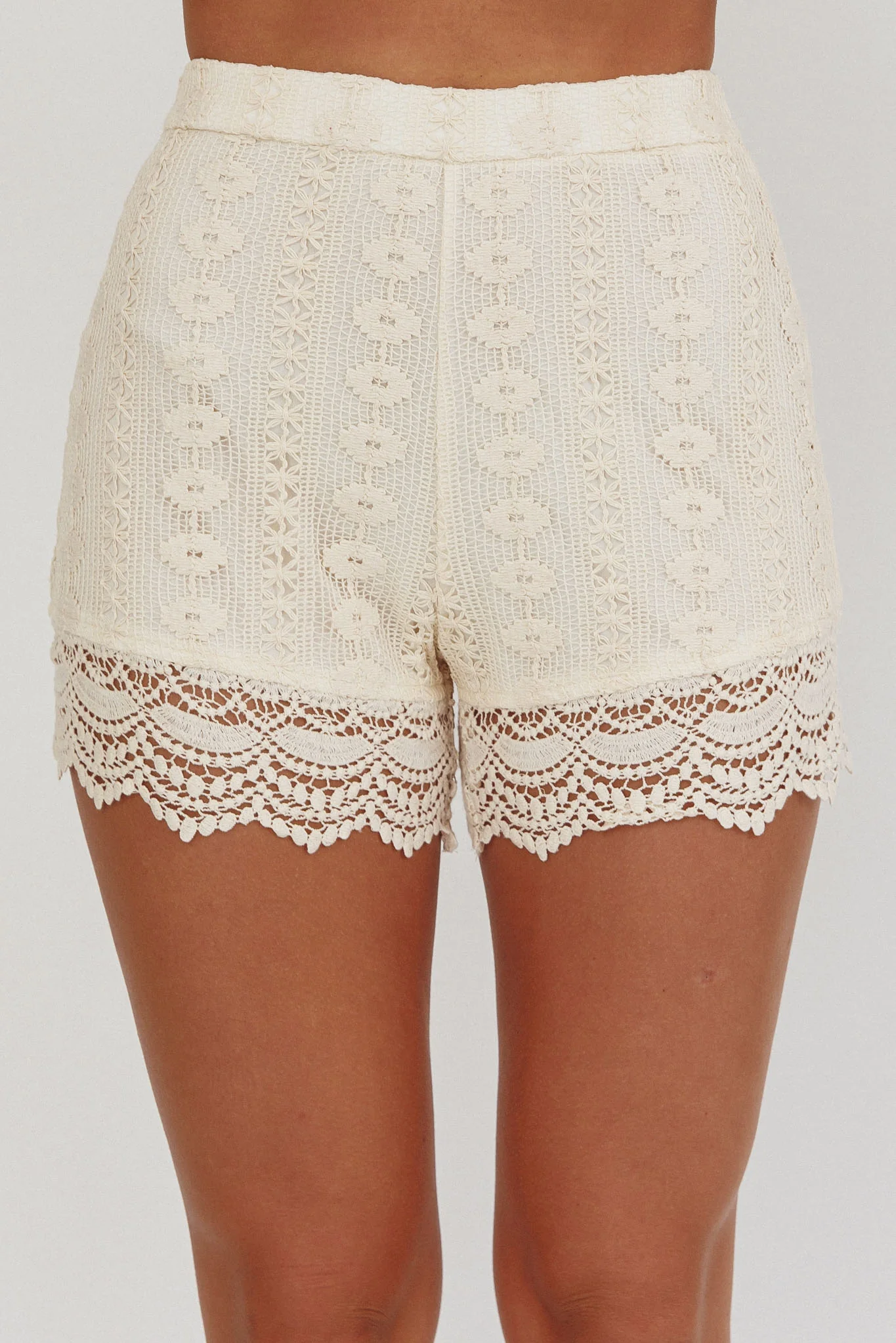 Perrine Lace Shorts Oat - Image 3
