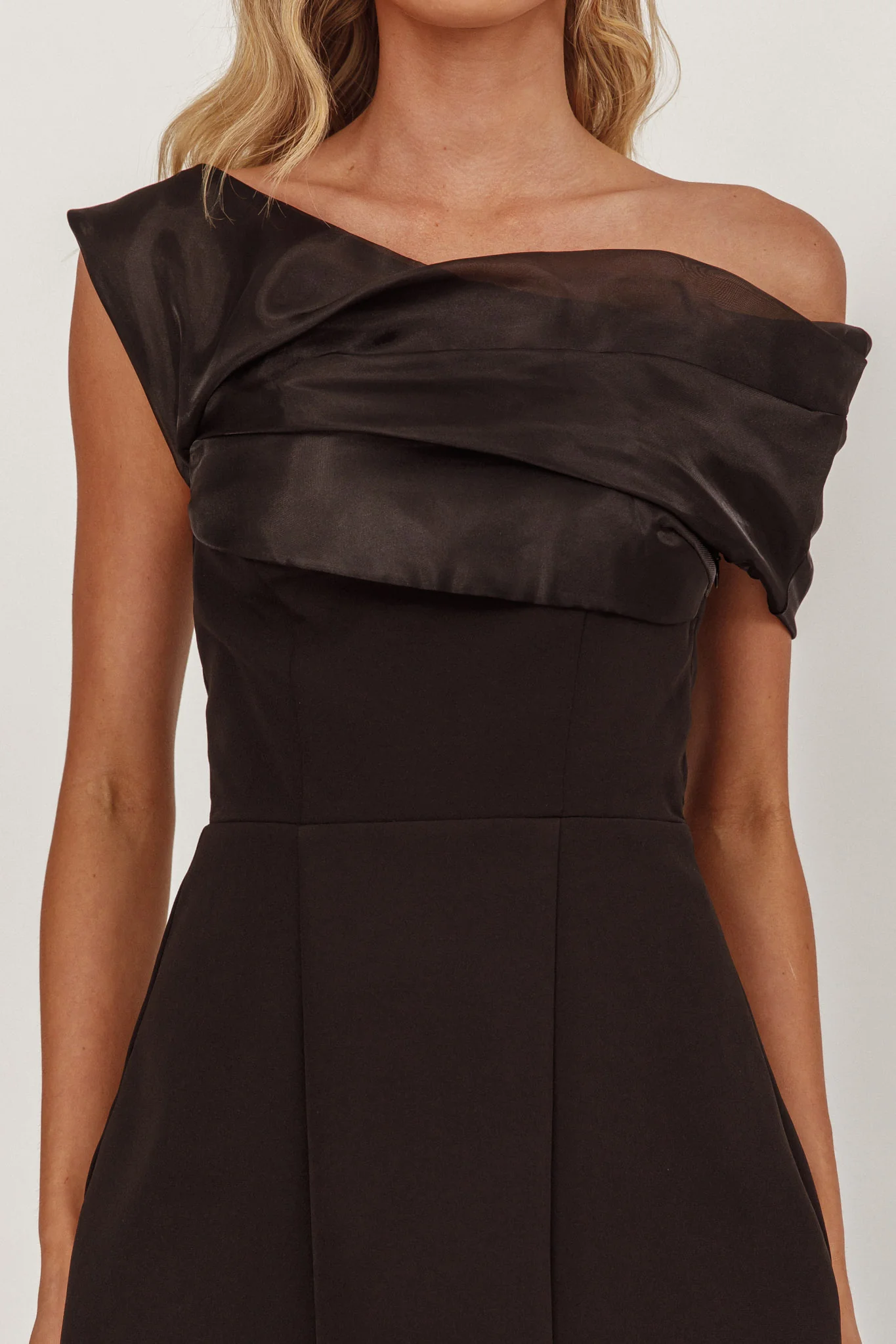 Vienna Nights Off-Shoulder A-Line Mini Dress Black - Image 3